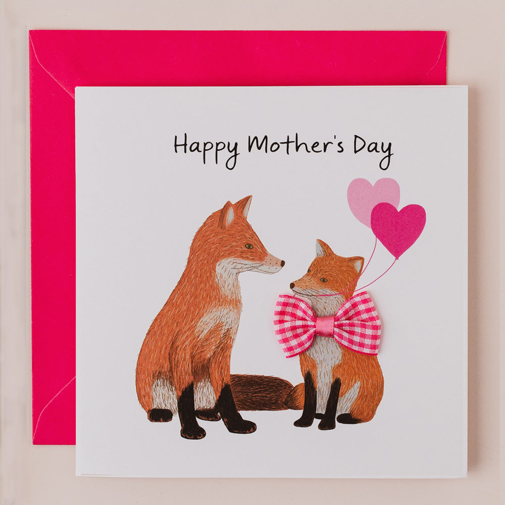 DT040-Apple & Clover-Mother'S Day Foxes-Card-Bow