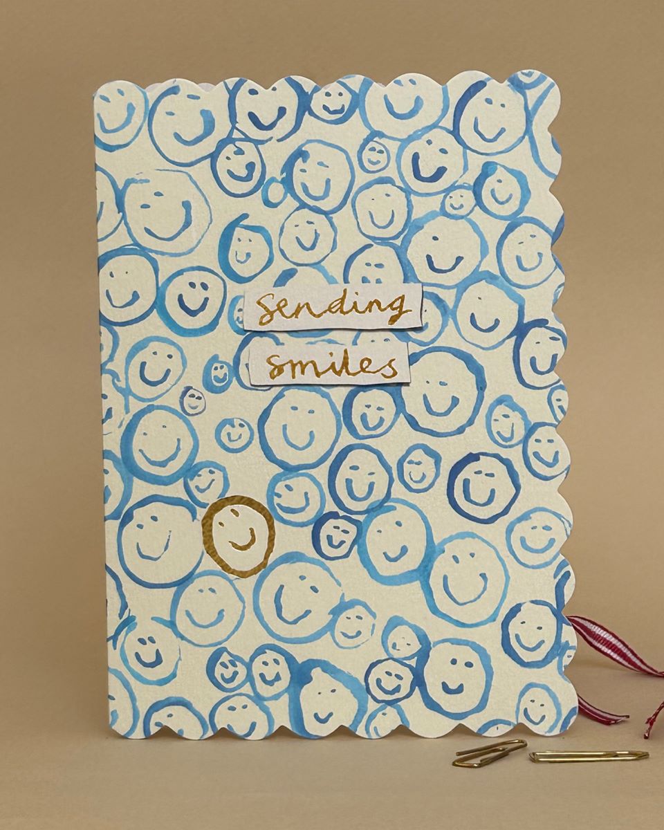 FP3715-Poet and Painter-Sending Smiles-Card-Edgy