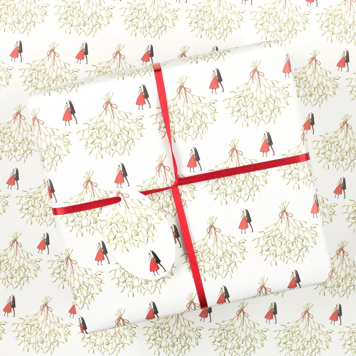 HC025-Laura Stoddart-Christmas Kiss-Xmas Wrap-Christmas Gift Wrap